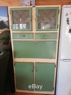 1950s / 60s Retro Vintage Kitchen Cabinet / Unit, Larder / Pantry