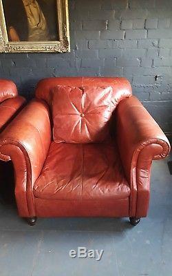 316 Superb Pair of Chesterfield Vintage Club leather Armchairs Cour