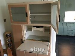 60s Kitchen Cabinet