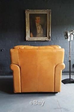 67 Chesterfield Tan Brown Tetrad Vintage Club leather armchair Courier av