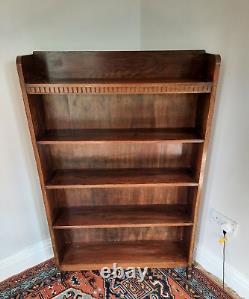 Attractive Vintage 1940's Oak Five Shelf Bookcase