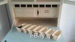 Beautiful Stylish Vintage Retro Kitchenette Cabinet Cupboard Unit Pantry Larder