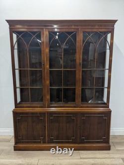 DISPLAY CABINET Bradley Furniture 6 Door Glass Shelves Yew Wood FREE DELIVERY
