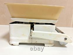 Kitchen Scales EKS Mechanical Swedish Design 1970s 26lb