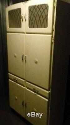 Kitchenette vintage 1950's SAFE COLLECTION AVAILABLE DURING THESE TOUGH TIMES