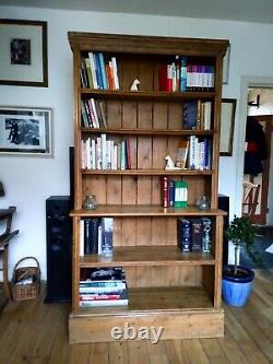 Large Vintage Pitch Pine bookcase. /Open Kitchen cupboard