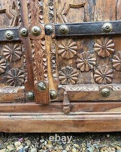 Magnificent Vintage Sold Wood Sheesham Indian Style Ornate Cupboard