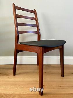 Meredew Vintage Mid Century Extending Teak Dining Table / 4 Mid-Century Chairs