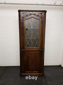Olde Court Old Charm Oak Corner Cabinet 1 Of A Matching Pair For Sale