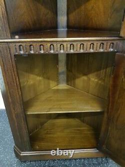 Olde Court Old Charm Oak Corner Cabinet One Of A Matching Pair For Sale