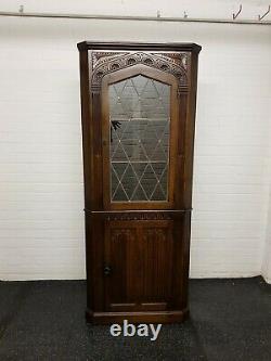 Olde Court Old Charm Oak Corner Cabinet One Of A Matching Pair For Sale