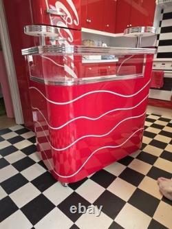 Retro Style Cocktail Bar