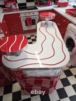 Retro Style Cocktail Bar