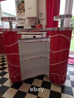 Retro Style Cocktail Bar