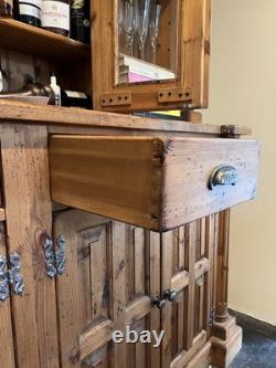 Solid Wood Vintage Welsh Dresser / Cabinet Rustic Pine Excellent Condition