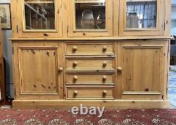 Substantial Padgetts Pine Glazed Country Kitchen Pantry Dresser Great Quality