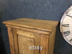 Superb Reclaimed Pine Cupboard, Linen / Larder Store / Kitchen