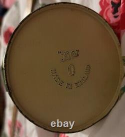VINTAGE 1950s TALA GREEN CREAM KITCHEN ENAMEL TIN 4 NESTING PASTRY CUTTERS RETRO