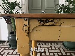 Vintage 1950s Yellow kitchen table with drawers, Farmhouse Retro