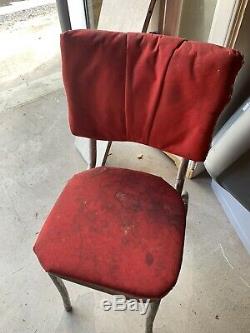 Vintage Kitchen Table And 4 Chairs