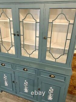 Vintage Painted Dresser Display Cabinet