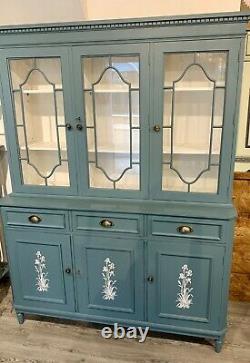 Vintage Painted Dresser Display Cabinet