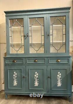 Vintage Painted Dresser Display Cabinet