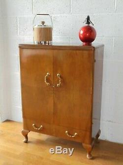 Vintage Retro Turnidge Walnut Cocktail Cabinet Drinks Bar