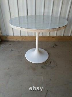 Vintage Retro Unique Round Dining Kitchen Table Marble Effect Top & Tulip Base