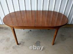 Vintage Retro Very Large Extending Extendable Wooden Dining Kitchen Table