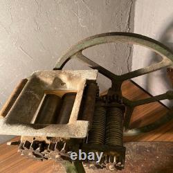 Vintage Showa Ono Type A Noodle Maker Antique Retro Kitchen Tool Japan