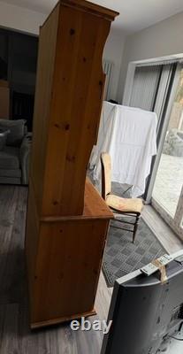 Vintage Solid Pine Kitchen Welsh Dresser Leadlight Glass Doors & Storage