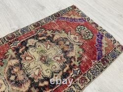Vintage Turkish Wool Rug Handmade Red Accent Rug Bohemian Decor 1.6x2.8 Ft