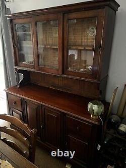 Vintage dresser cabinet