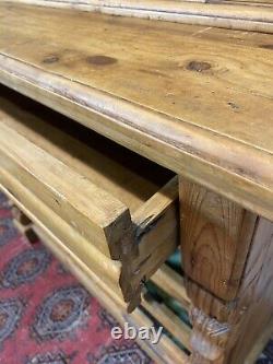 Vintage pine dresser