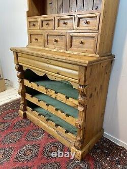 Vintage pine dresser