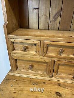 Vintage pine dresser