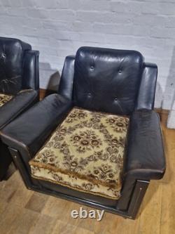 Vintage retro button back pair of lounge armchairs wingback chairs