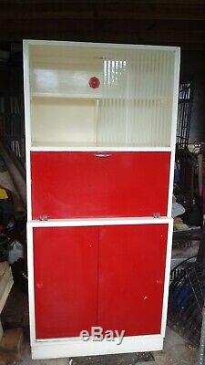 Vintage/retro red kitchen cupboard
