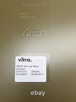 4 CHAISES STANDARD SP JEAN PROUVE POUR CUISINE RÉTRO VITRA disponibles en 8 exemplaires