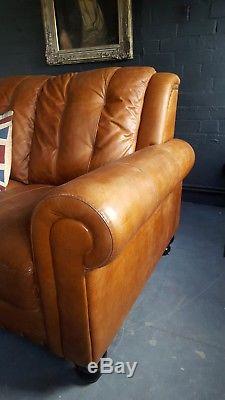 650 Chesterfield Vintage Canapé En Cuir 3 Places Tan Brown Courier Disponible