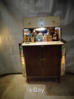 Armoire Retro Cocktail Vintage Home Bar Des Années 50 Des Années 1960 Formica Atomic Era Drinks Bar