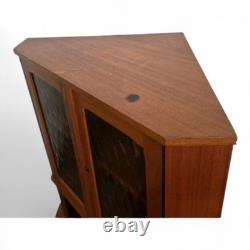 Armoire d'angle haute en teck danois vintage rétro du milieu du siècle