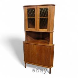 Armoire d'angle vintage en teck, haut placard rétro danois du milieu du siècle