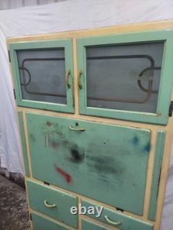 Armoire de cuisine de style Hoosier vintage des années 1950 en bois vert et crème F304