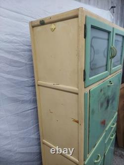 Armoire de cuisine de style Hoosier vintage des années 1950 en bois vert et crème F304