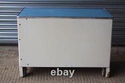 Armoire de cuisine rétro vintage des années 50-60 de style Mid Century