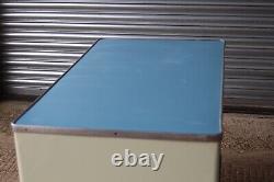 Armoire de cuisine rétro vintage des années 50-60 de style Mid Century