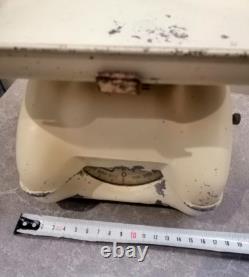 Balance de cuisine vintage, balance de cuisine rétro des années 1970 fabriquée en Suisse