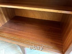 Buffet G Plan Gold Label par Richard Young des années 1950 Rétro Vintage Rénové